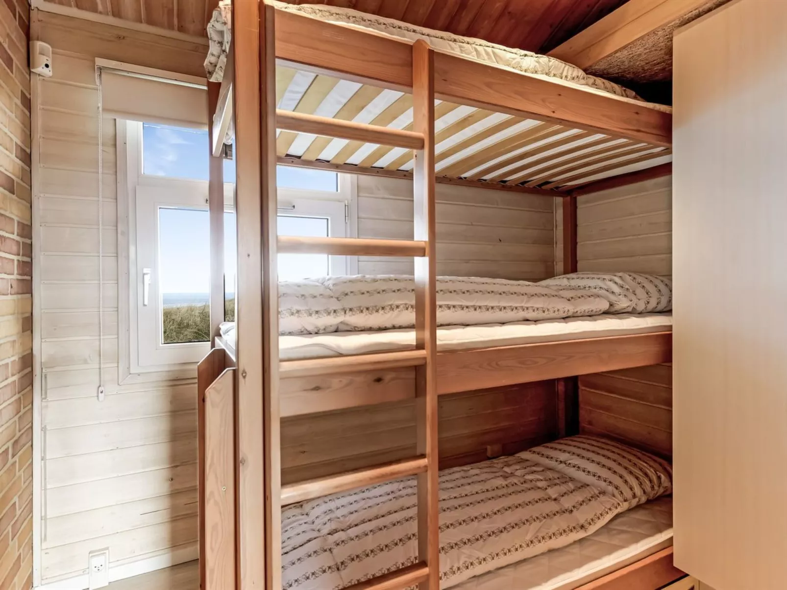 "Aster" - 150m from the sea-Inside