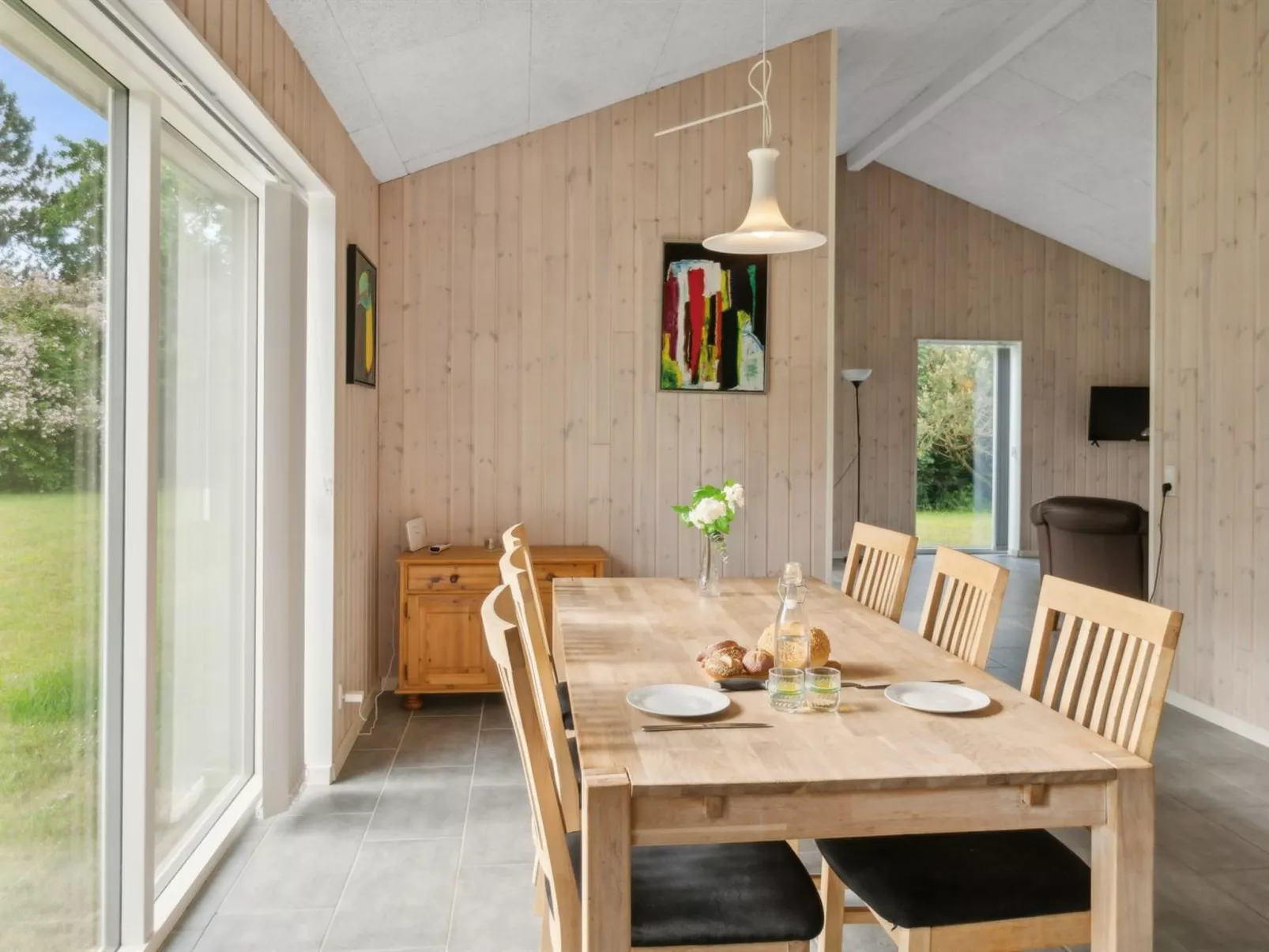 "Dorreth" - 3.2km from the sea-Inside