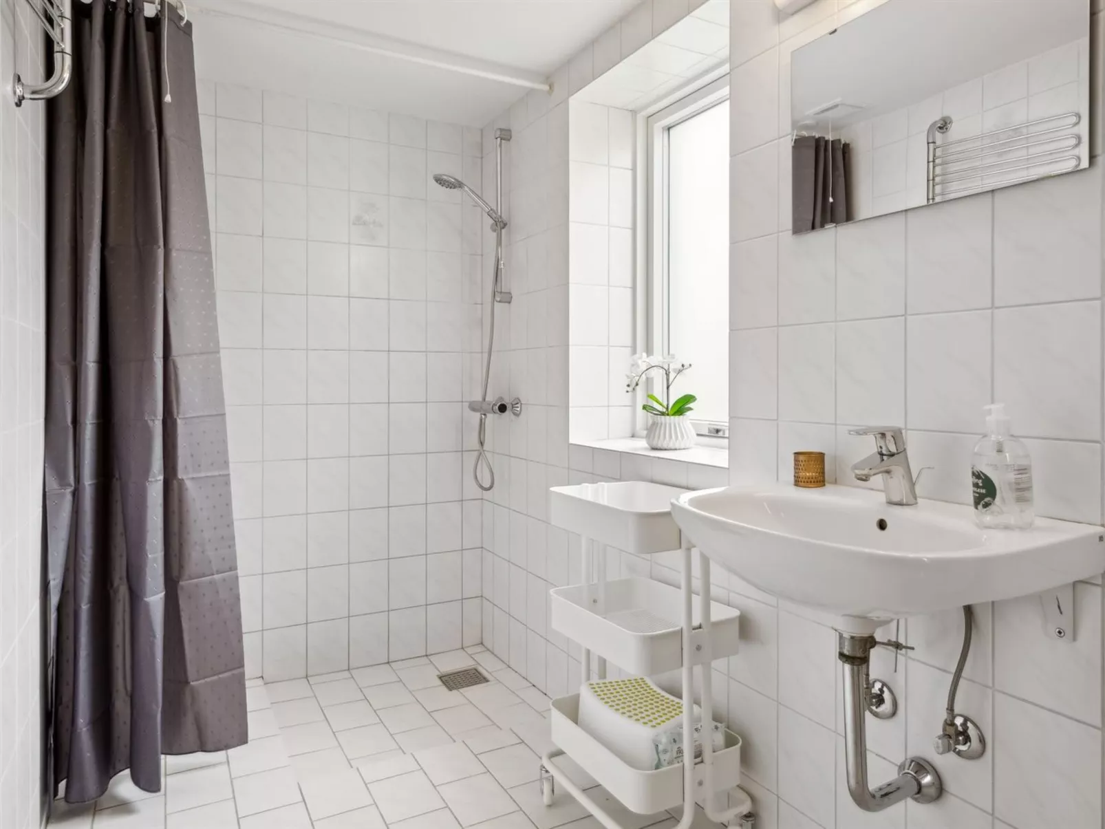 "Sira" - 25m from the sea-Inside