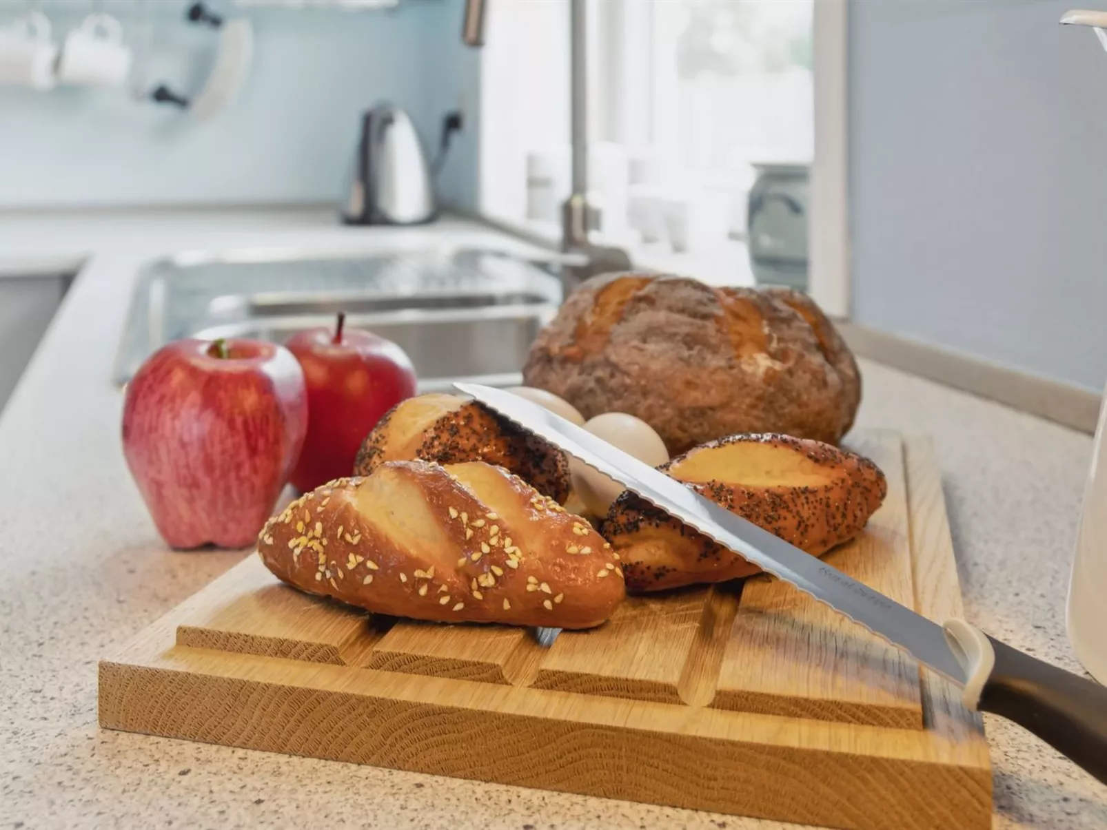 "Janin" - 400m from the sea-Drinnen