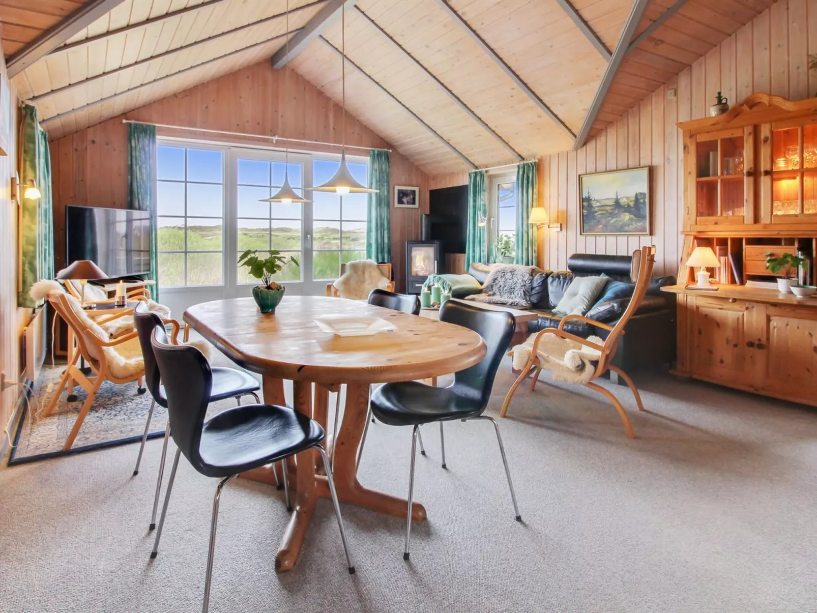 "Frithger" - 250m from the sea-Drinnen