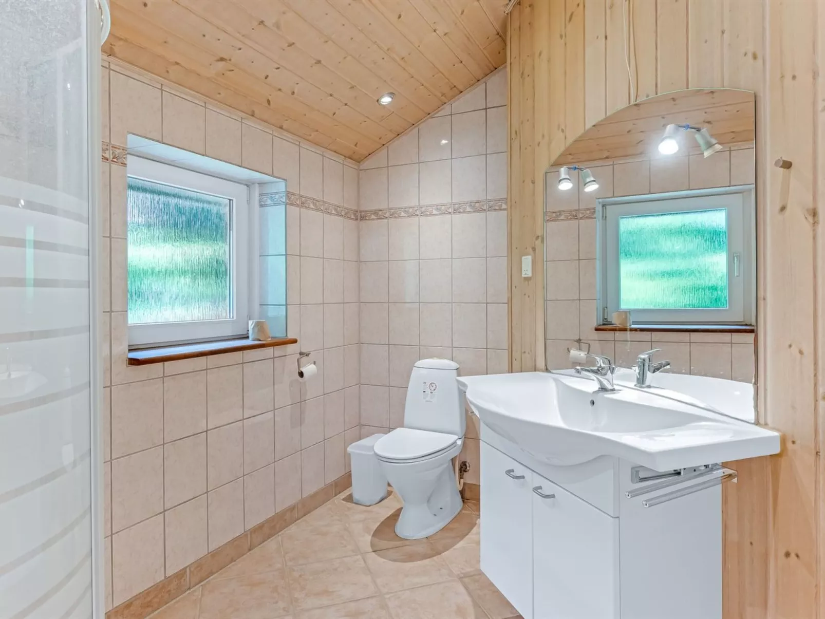 "Samine" - 2km from the sea-Inside