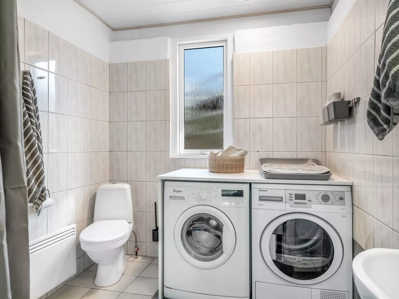 "Karmen" - 250m to the fjord-Inside