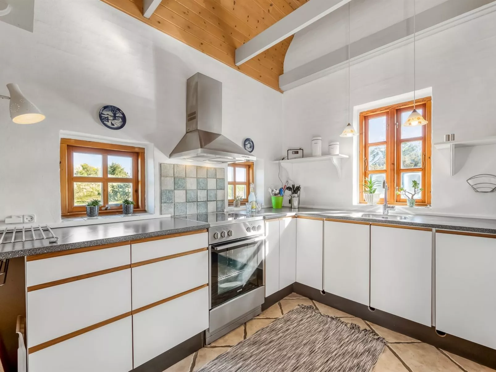 "Arlina" - 600m from the sea-Inside