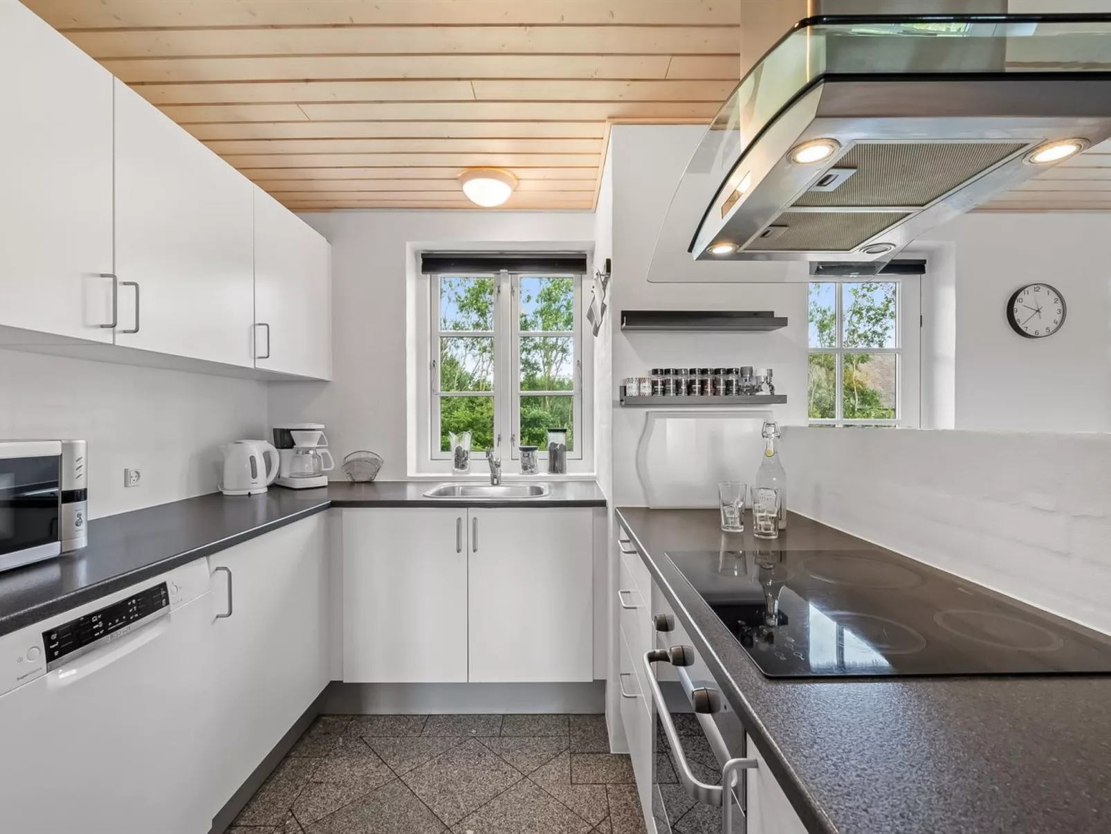 "Birette" - 1.2km from the sea-Dedans