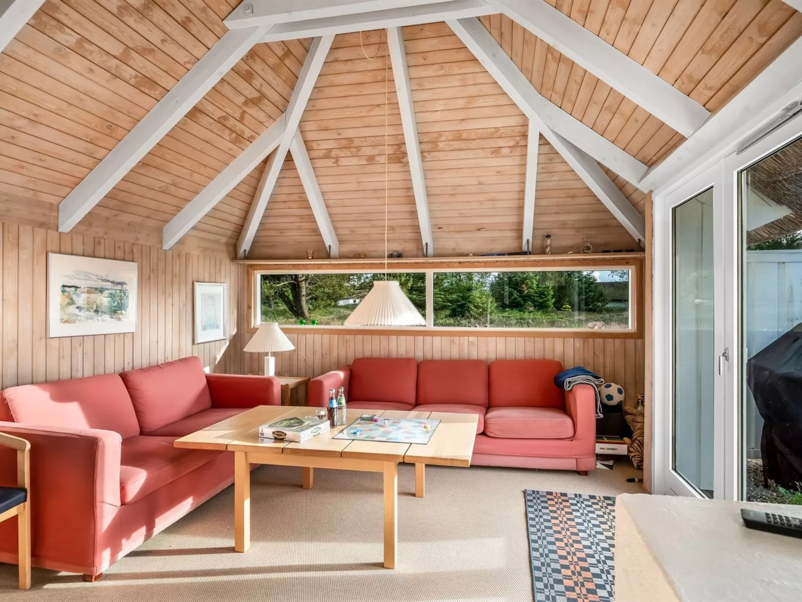 "Elenor" - 1.1km from the sea-Drinnen