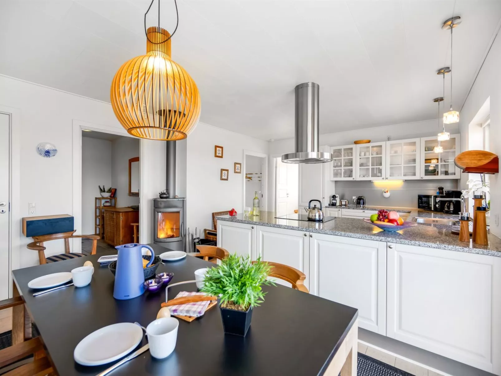 "Evamaria" - 10m from the sea-Inside