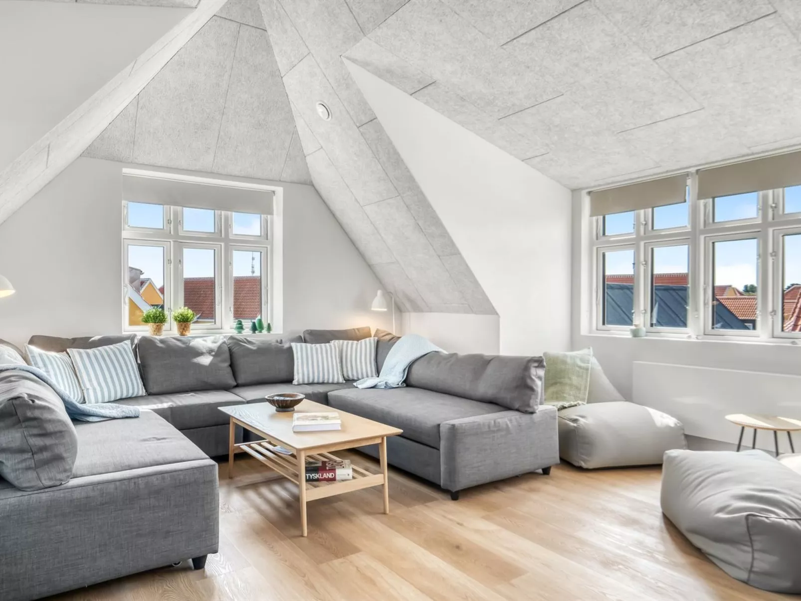 "Josina" - 1.8km from the sea-Drinnen