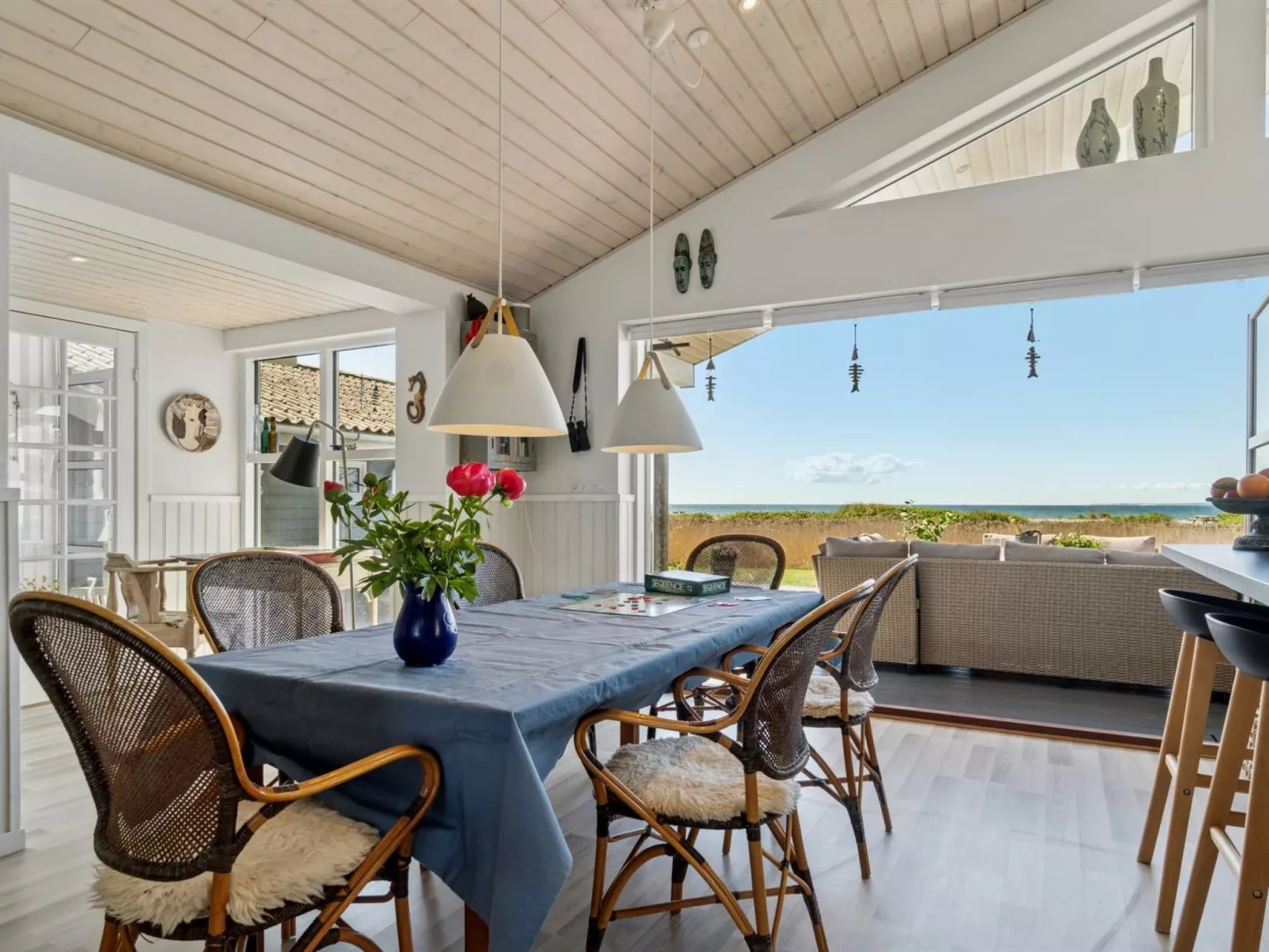 "Hening" - 50m from the sea-Drinnen