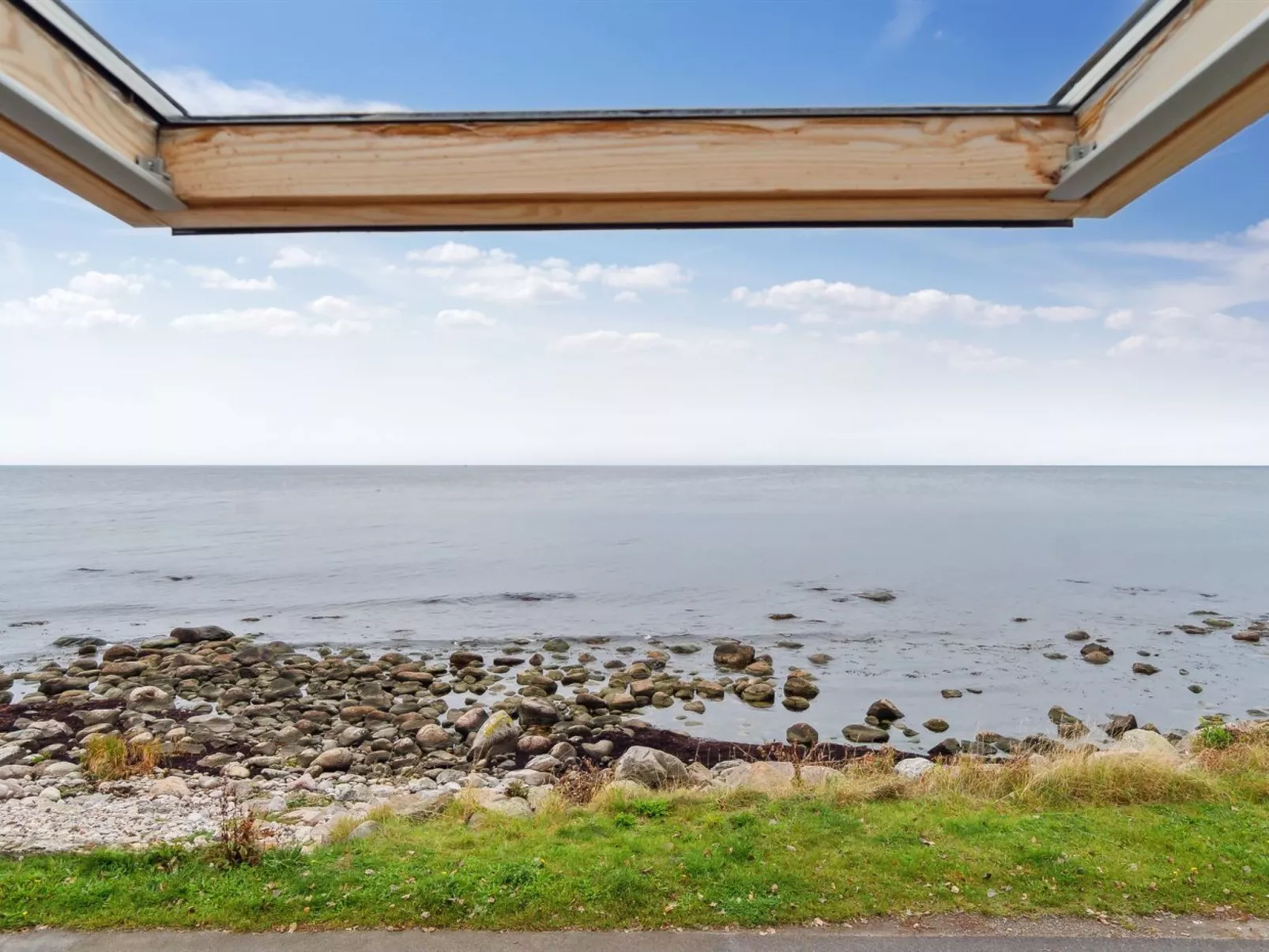 "Malila" - 15m from the sea-Outside