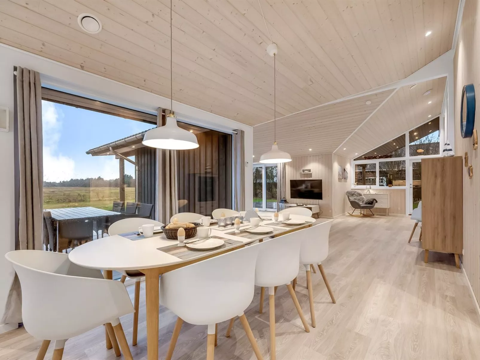 "Corina" - 850m to the fjord-Dedans