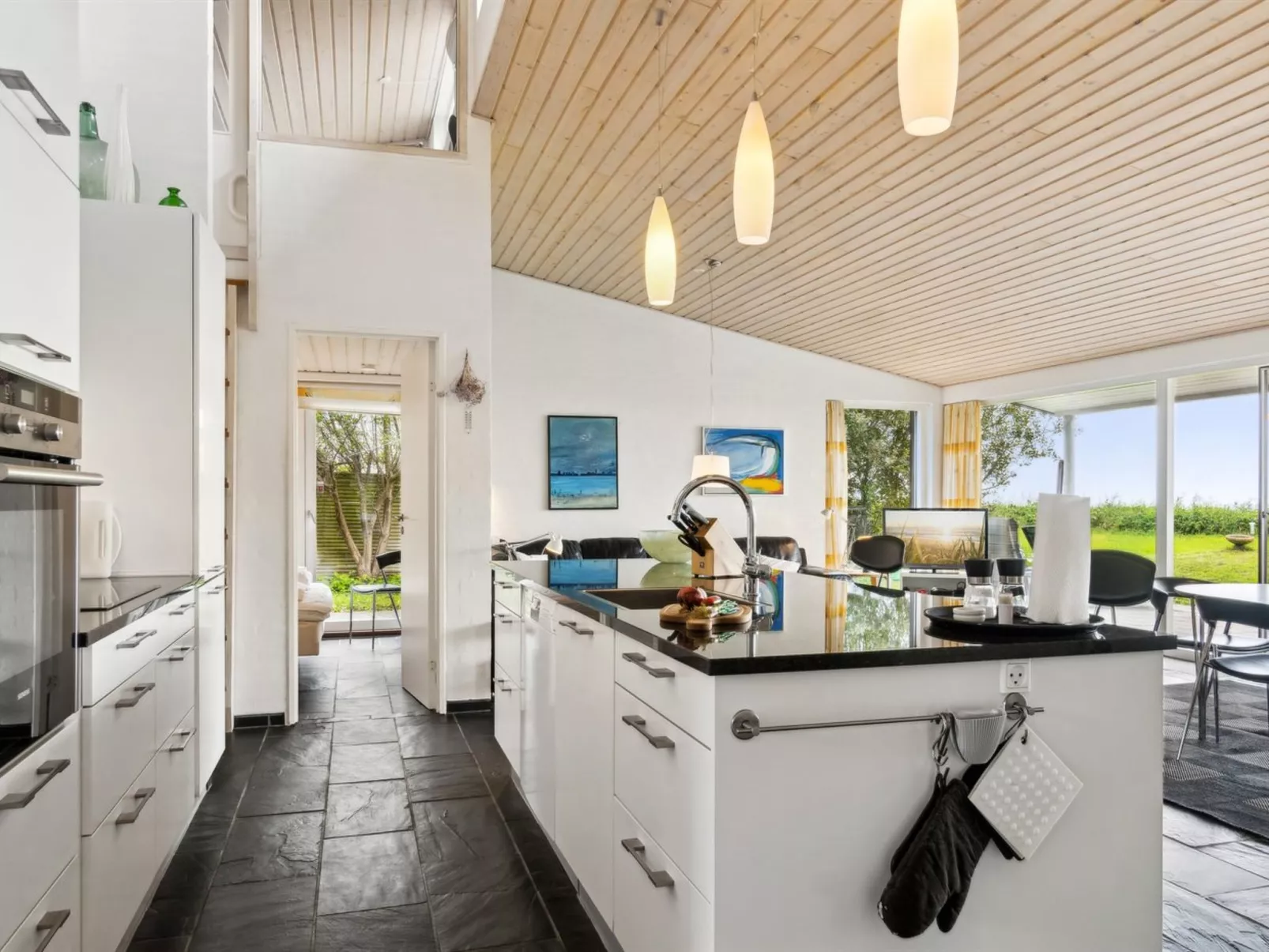 "Nilson" - 50m from the sea-Dedans