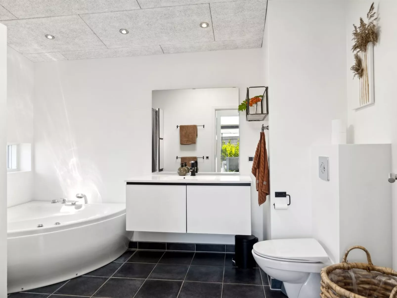 "Bæver" - 200m from the sea-Drinnen