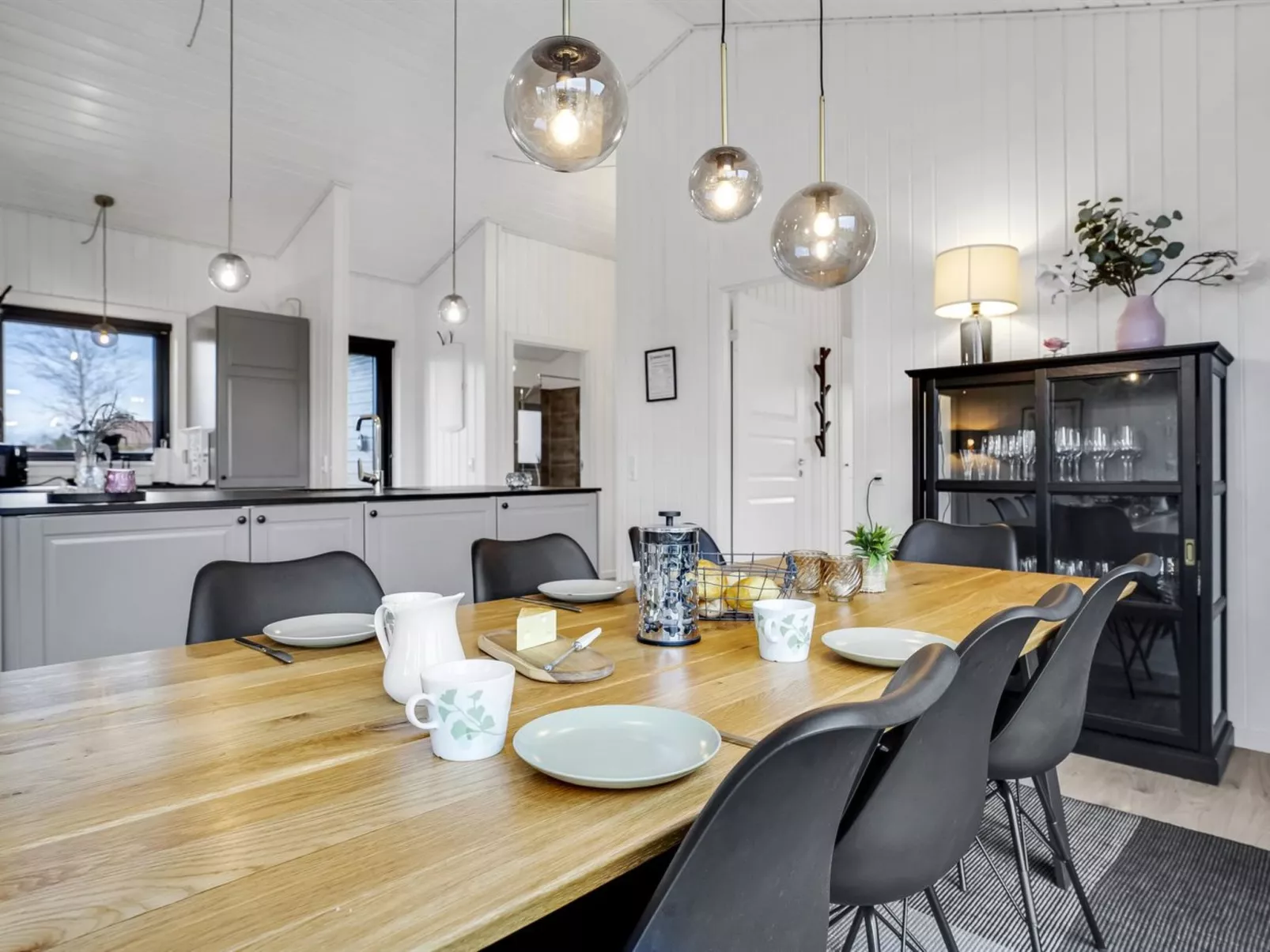 "Dyke" - 1.5km from the sea-Drinnen