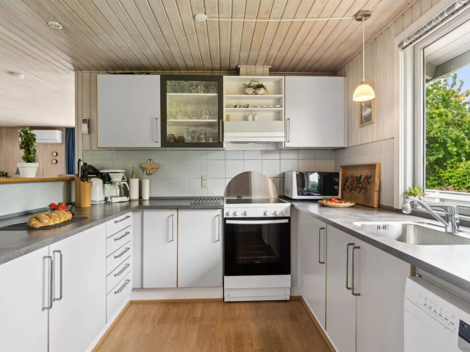 "Blomma" - 300m from the sea-Dedans