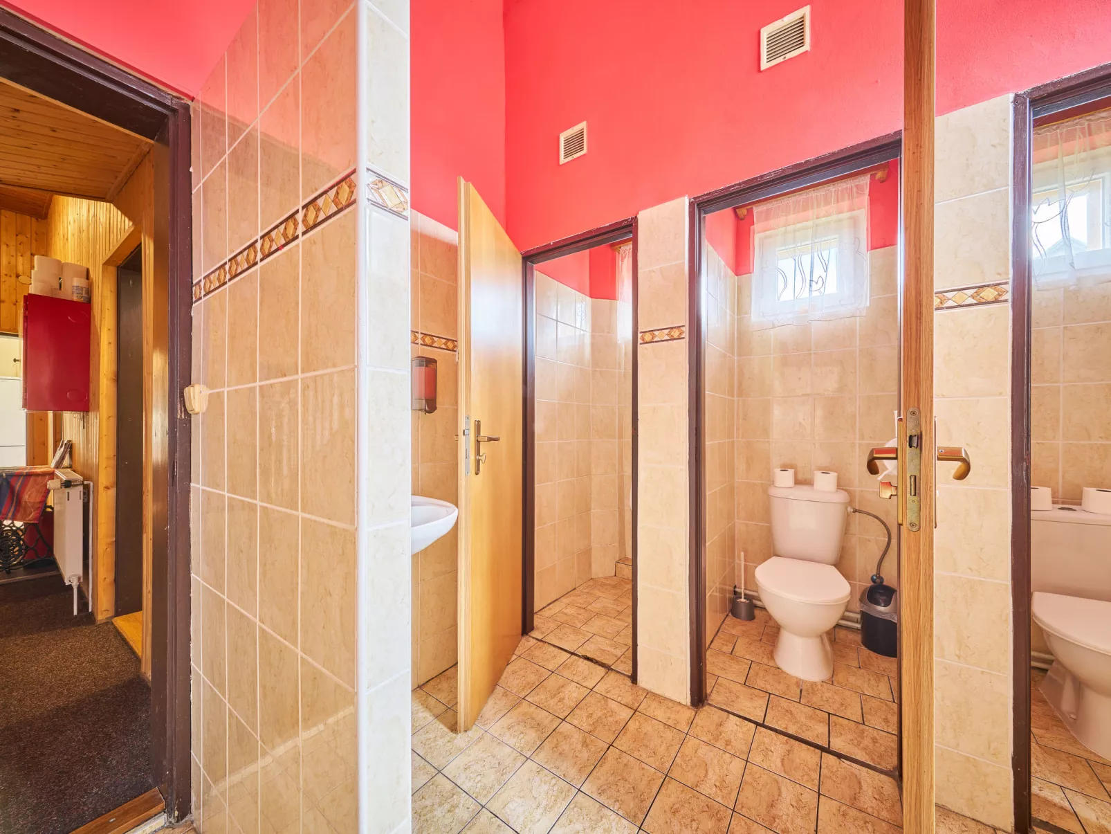 Švýcarský dvůr Lodge-Dedans