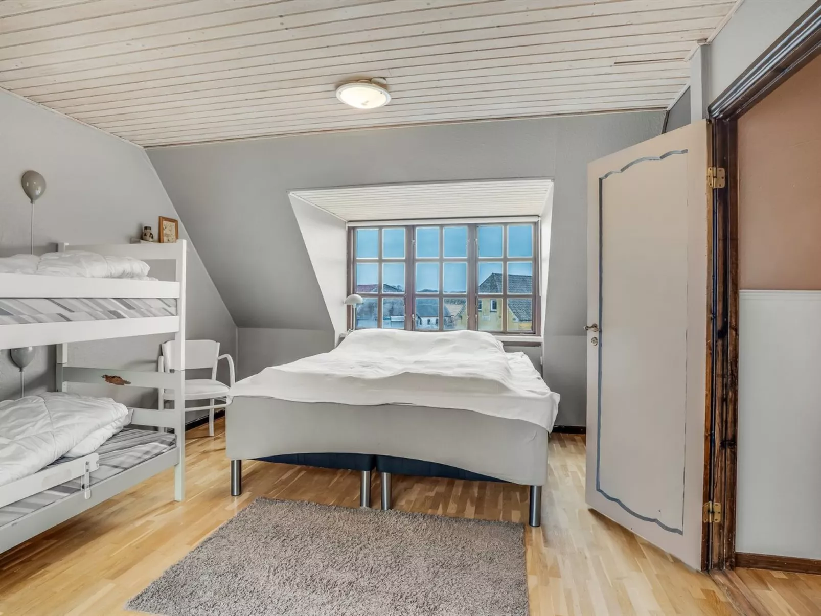 "Star" - 200m to the fjord-Inside