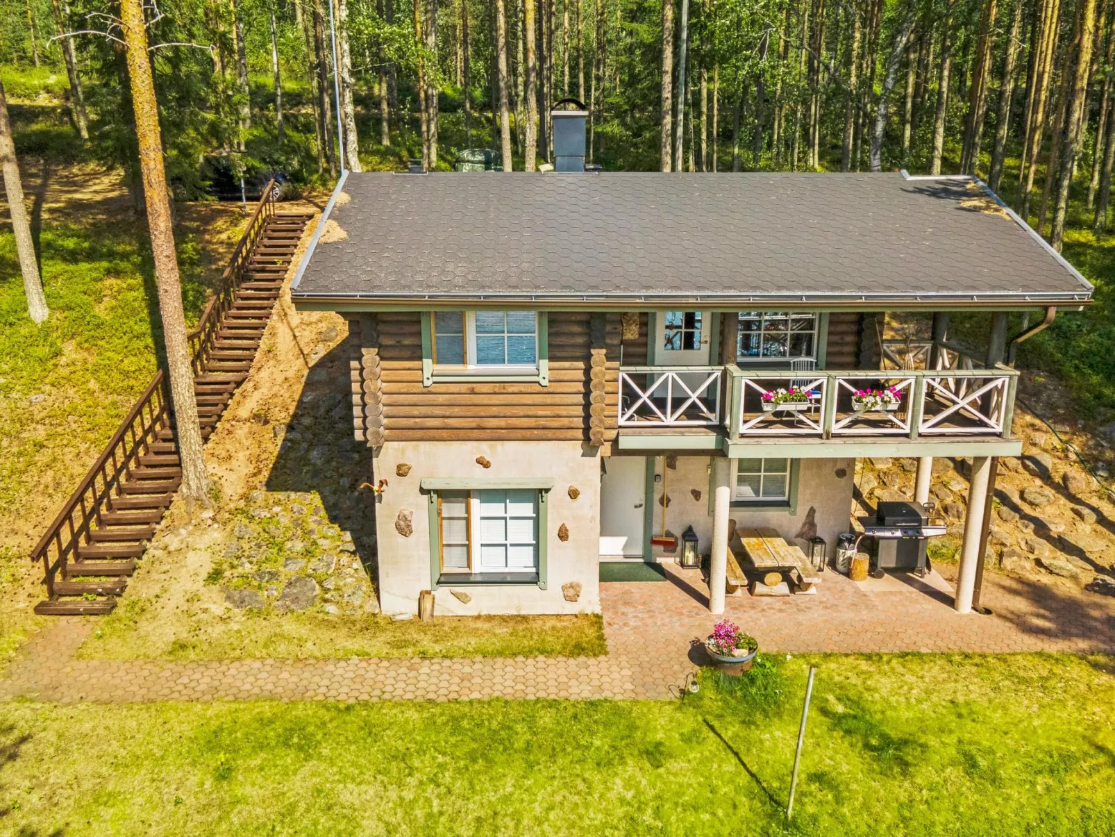 Urpola riviera-Inside