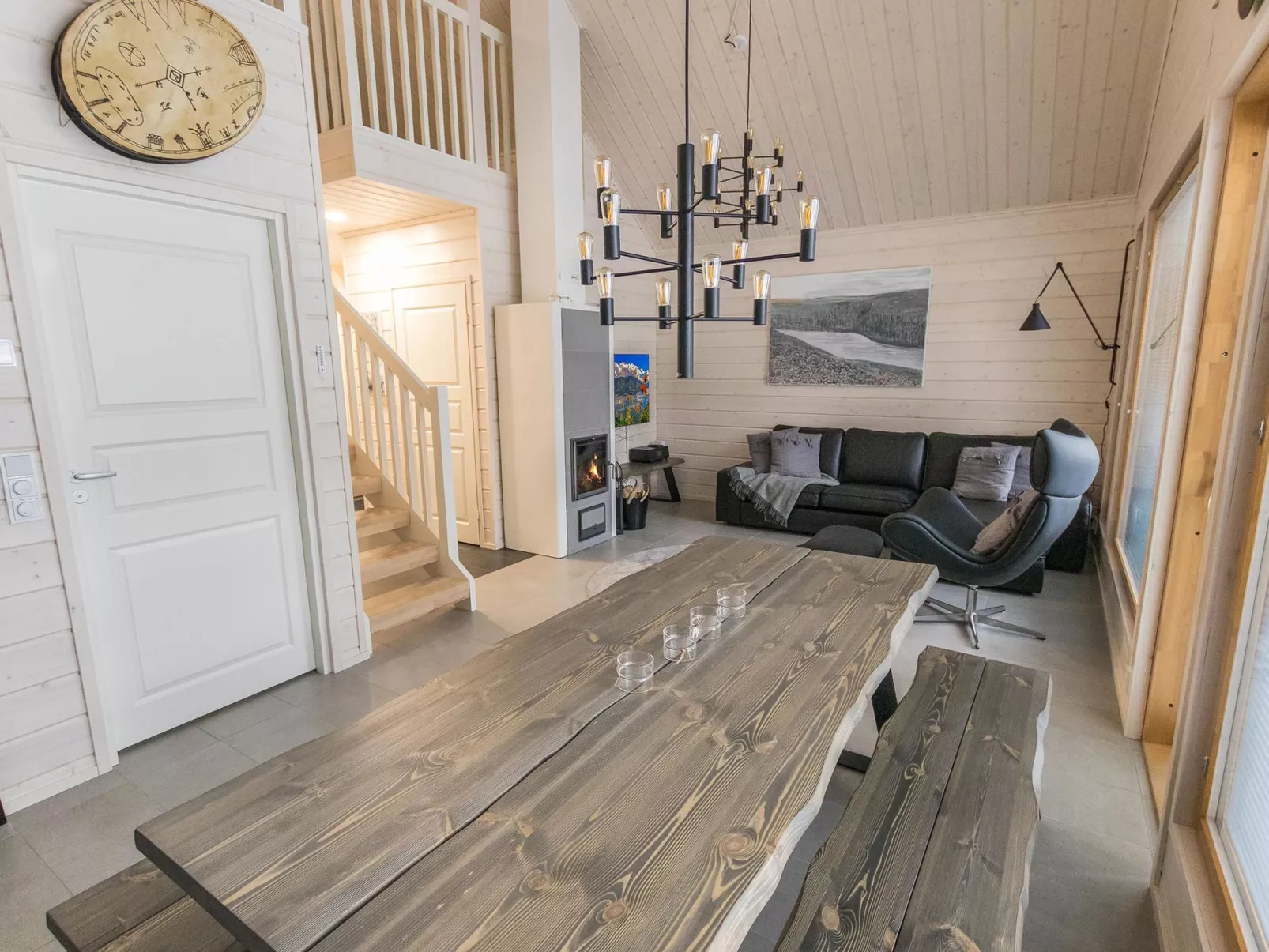 Kuuraparta a-Drinnen