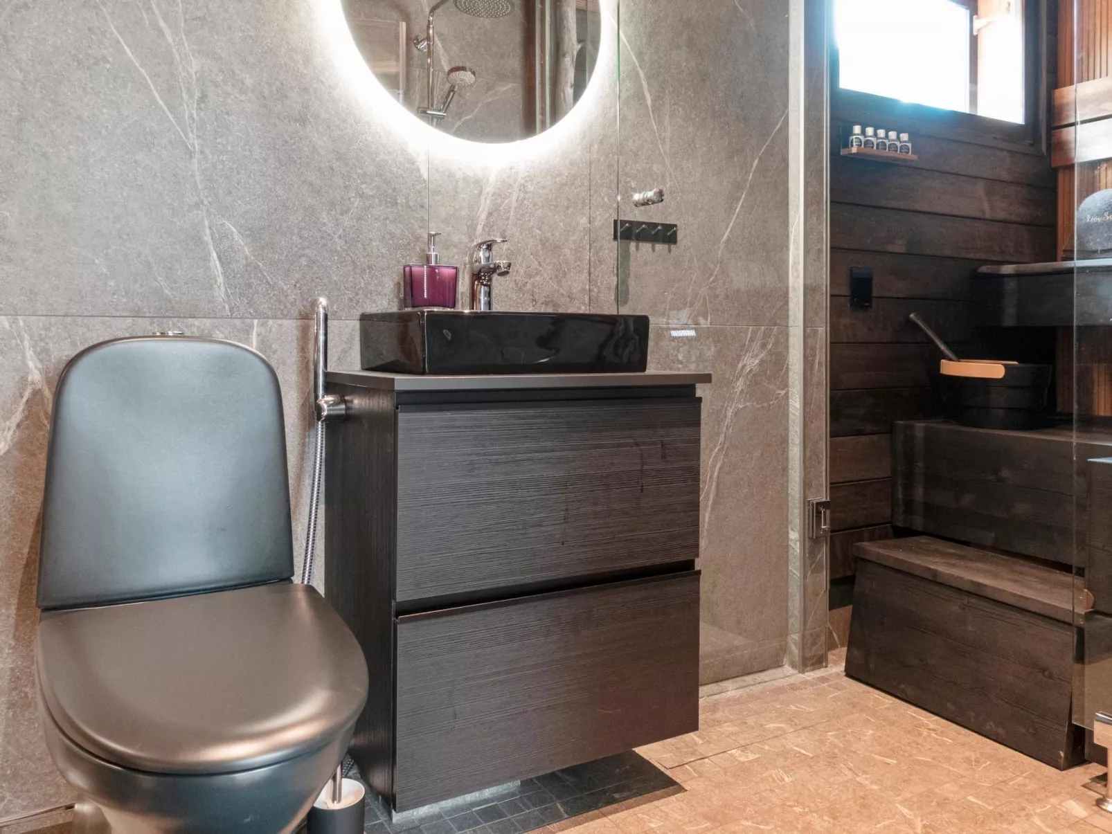 Levi secret igloo revontuli 10d-Inside