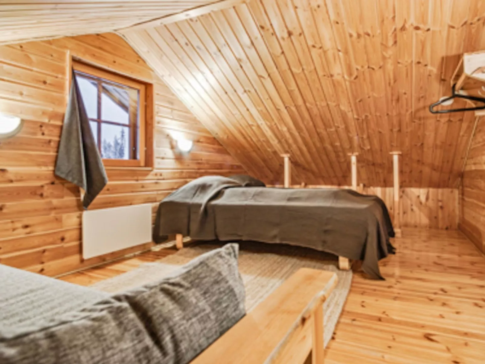 Joikupirtti b-Dedans