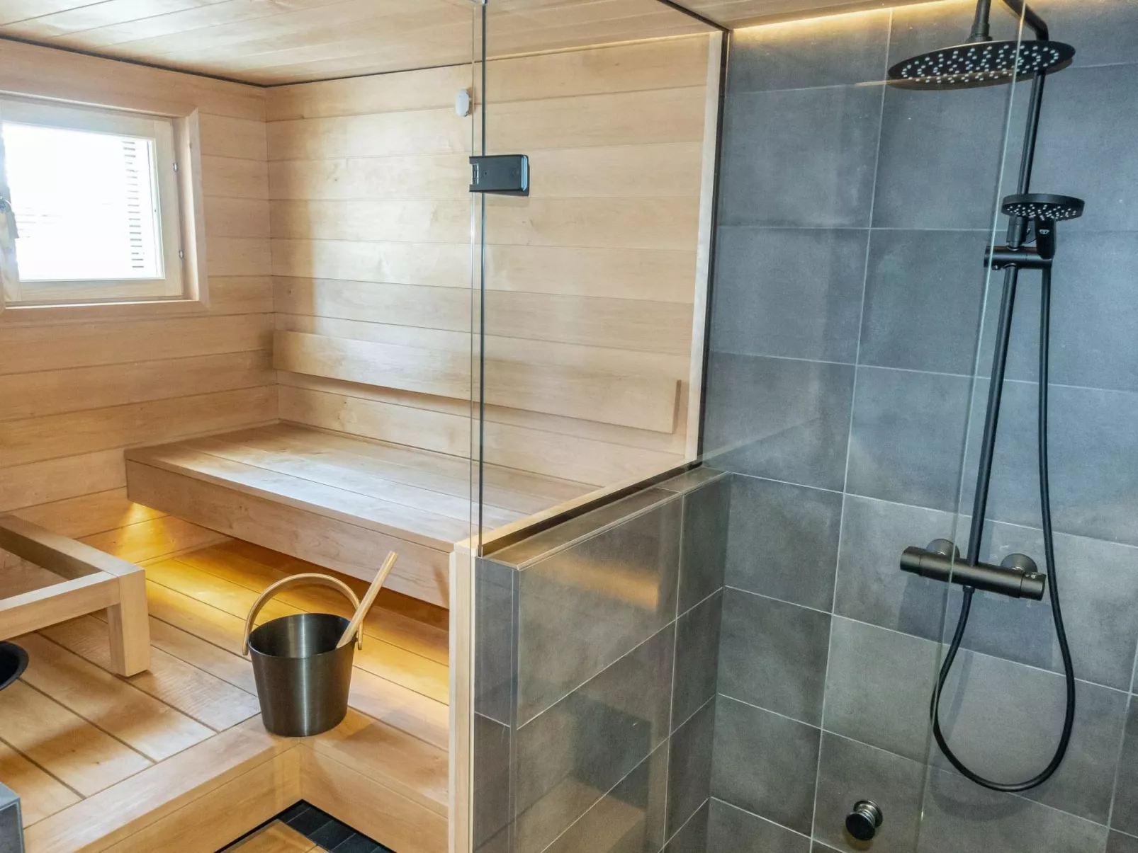 Svingipolku 5-Drinnen