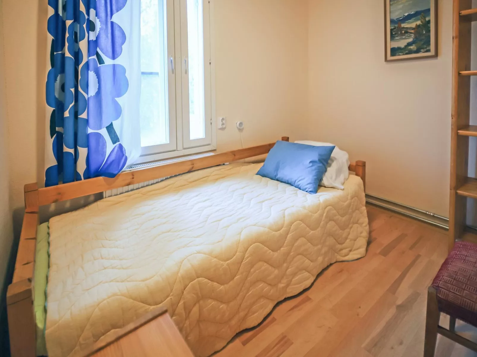 Lövgårdenin lohimaja-Inside