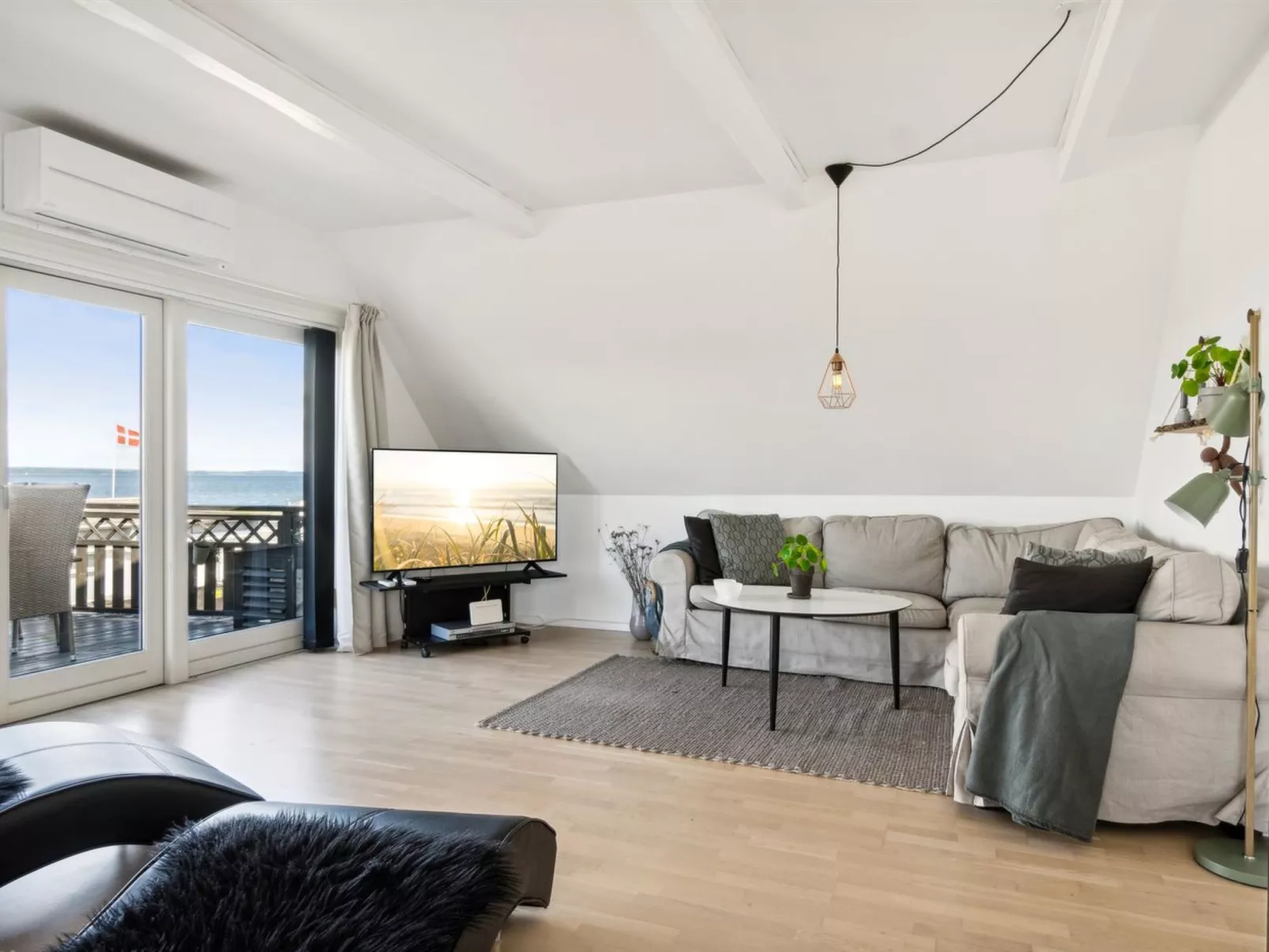 "Mari" - 150m from the sea-Inside