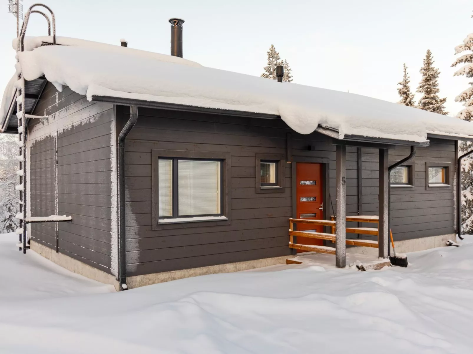 Koukkupolku 5-Drinnen