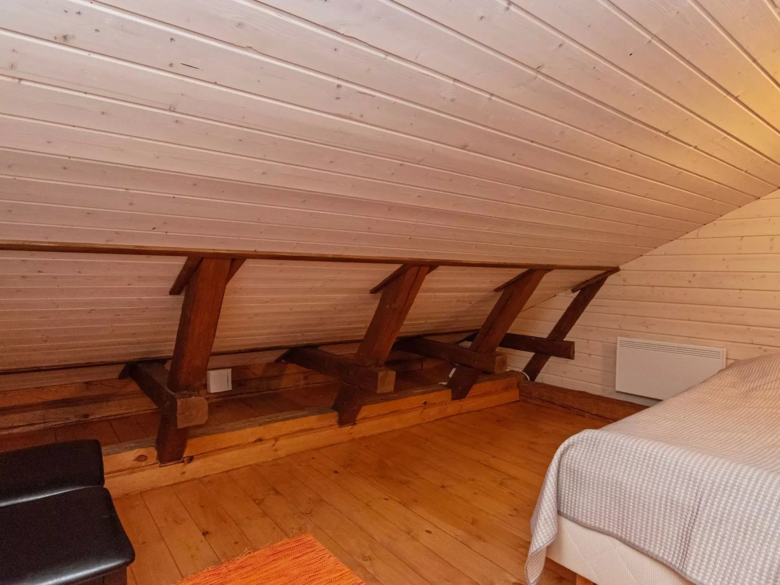 Kaislajärven huvila-Drinnen