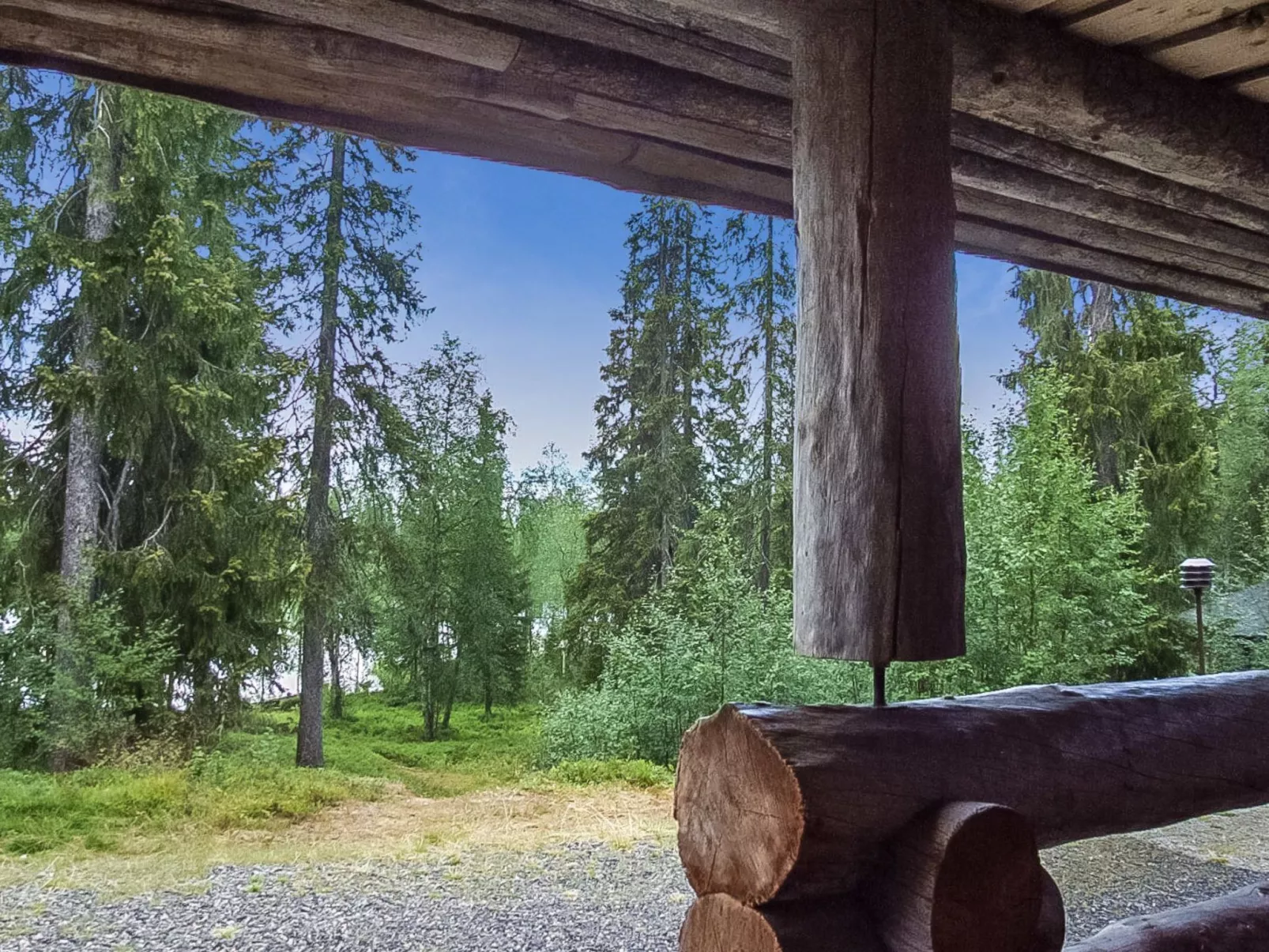 Seitsemän savua 6-Dedans