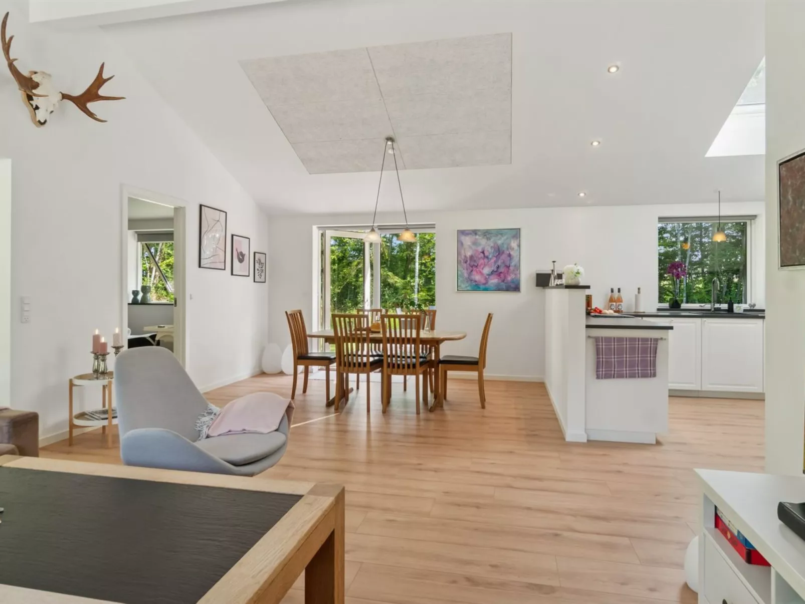 "Hotherus" -  from the sea-Drinnen