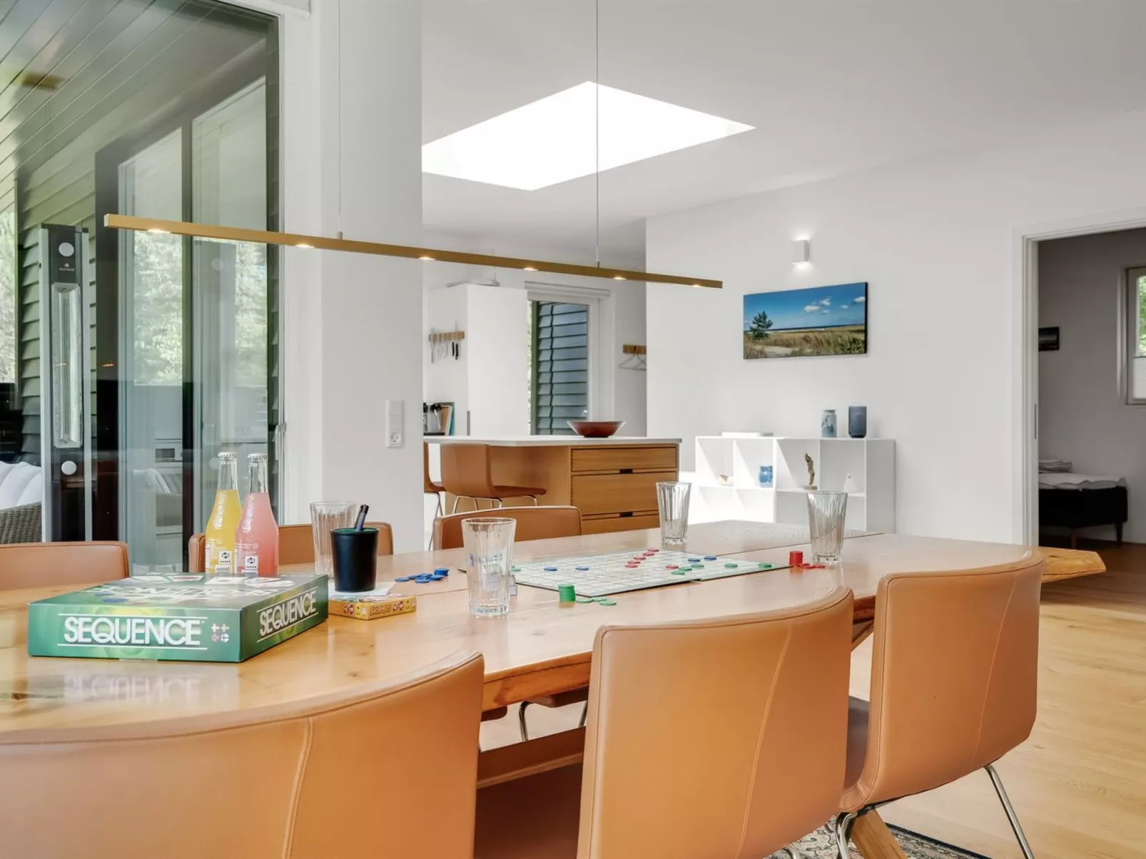 "Jonas" -  from the sea-Dedans