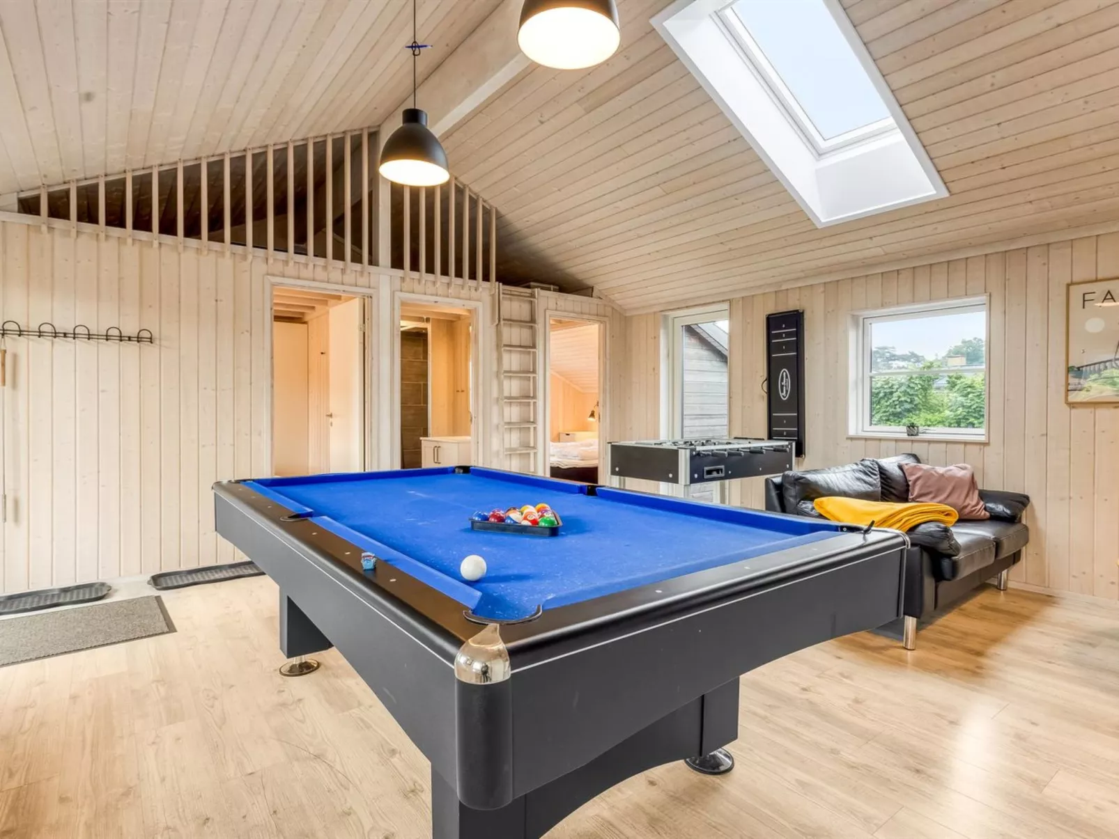 "Bernadine" - 500m from the sea-Dedans