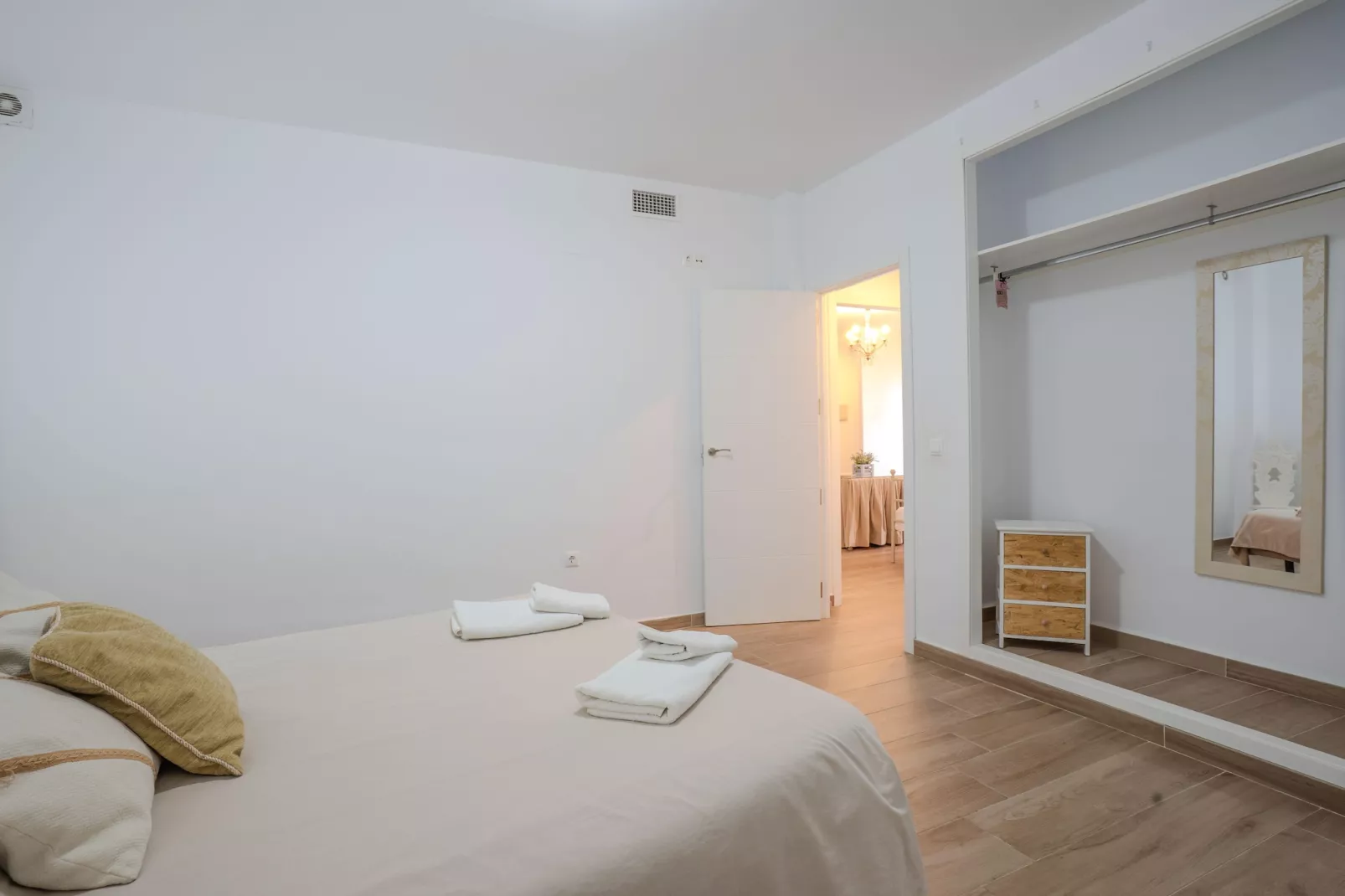 Santa Ángela de la Cruz-Bedroom