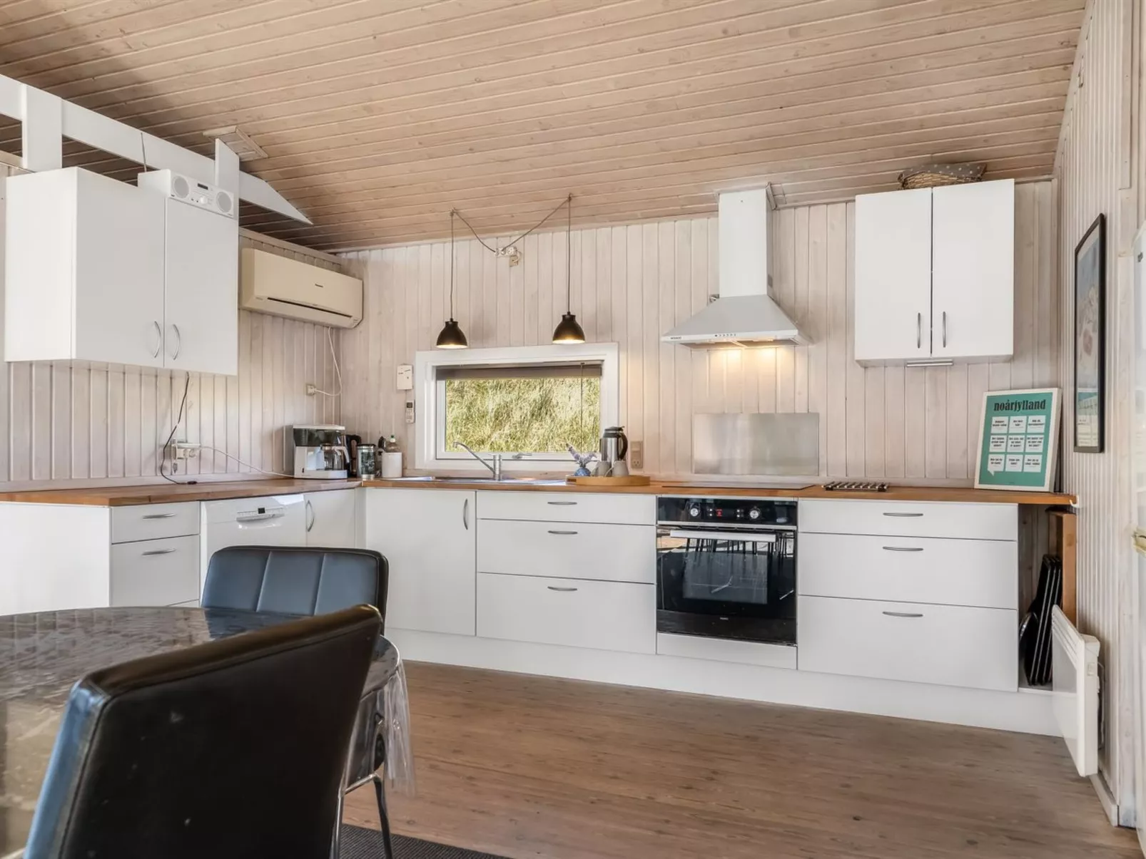 "Greta" - 2.5km from the sea-Dedans