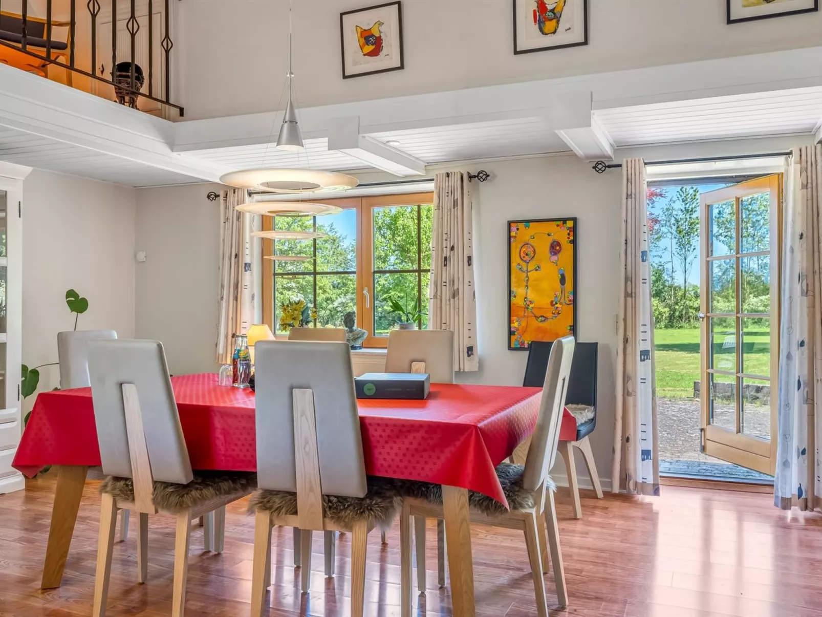 "Elia" - 5km to the fjord-Dedans