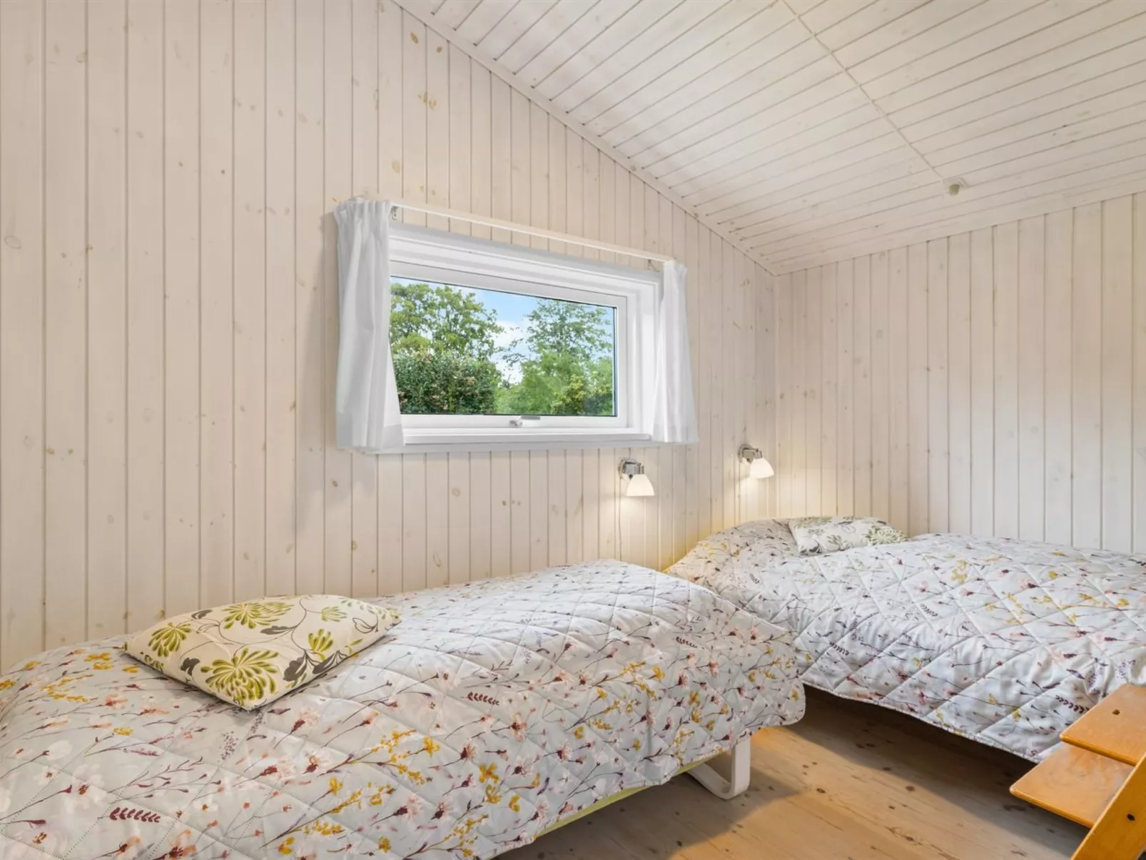 "Tanita" - 450m from the sea-Inside