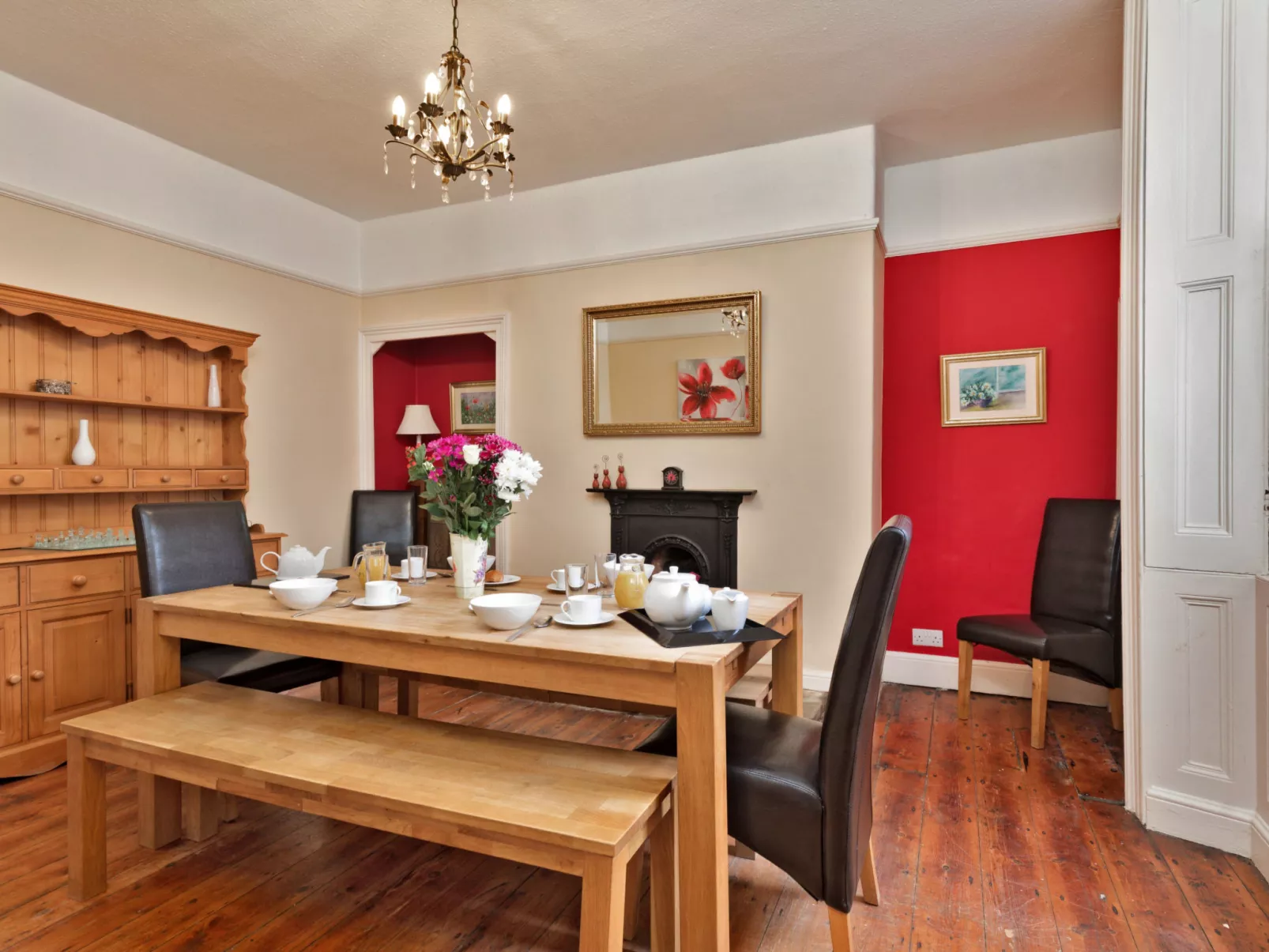 Adventure House-Drinnen