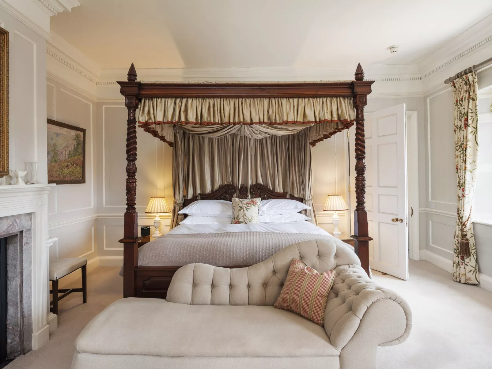 Historic Castle on River Tamar-Drinnen