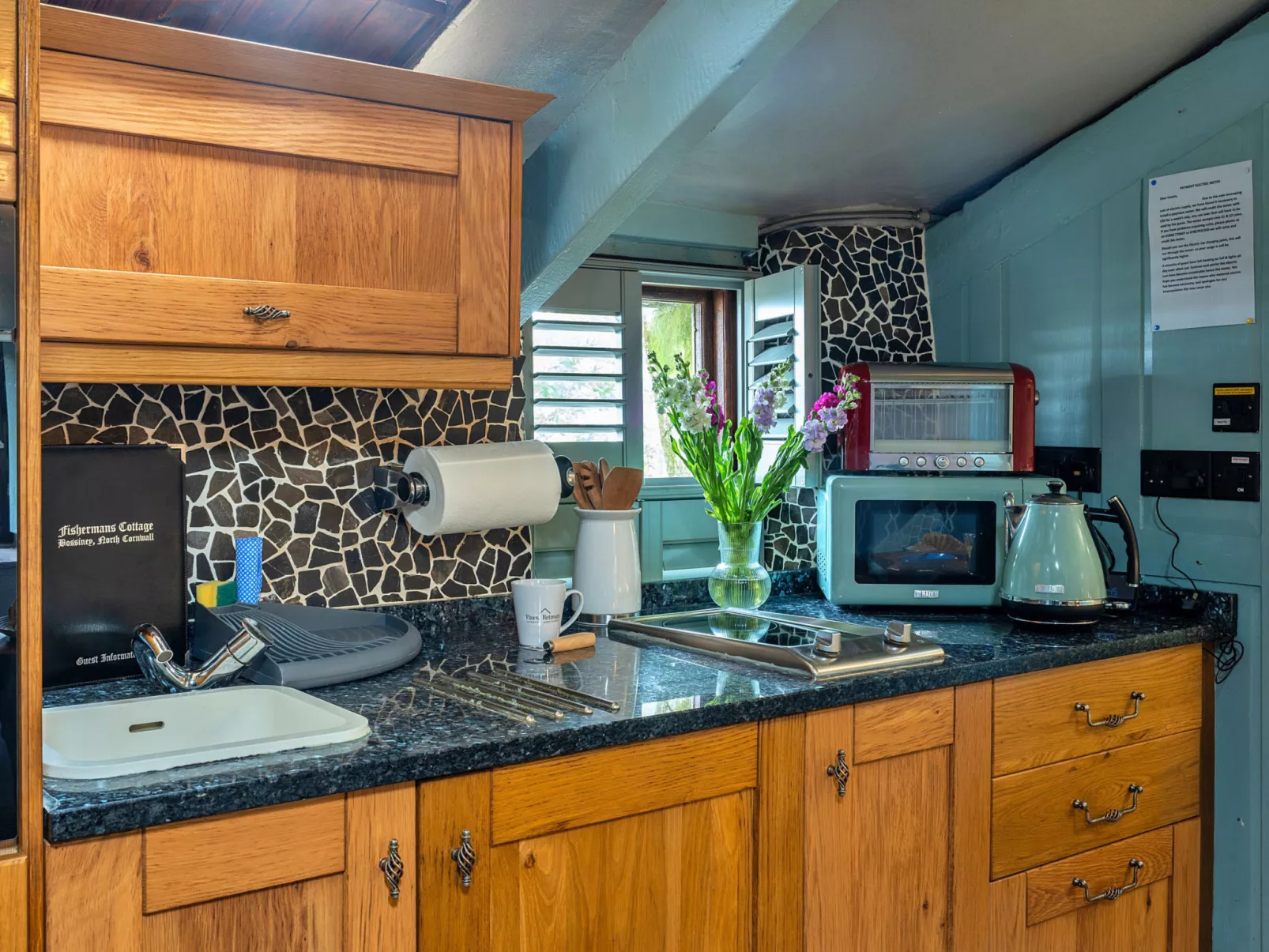 Fisherman's Cottage-Dedans