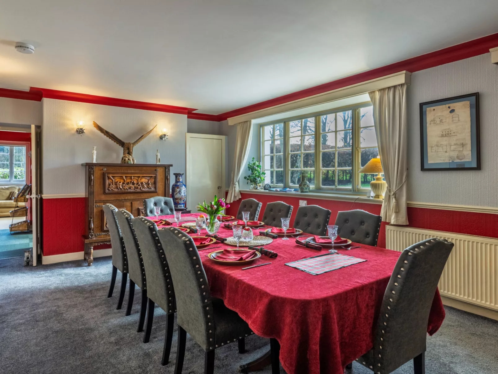 White House Retreat-Dedans