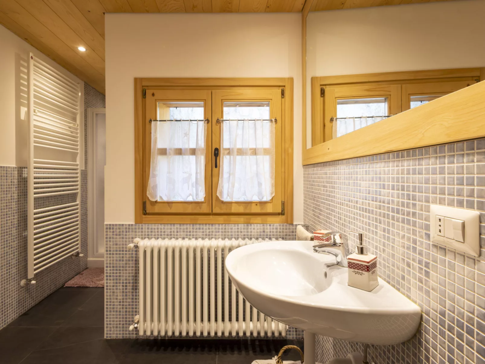 Pozzaglio Mountain Home-Dedans