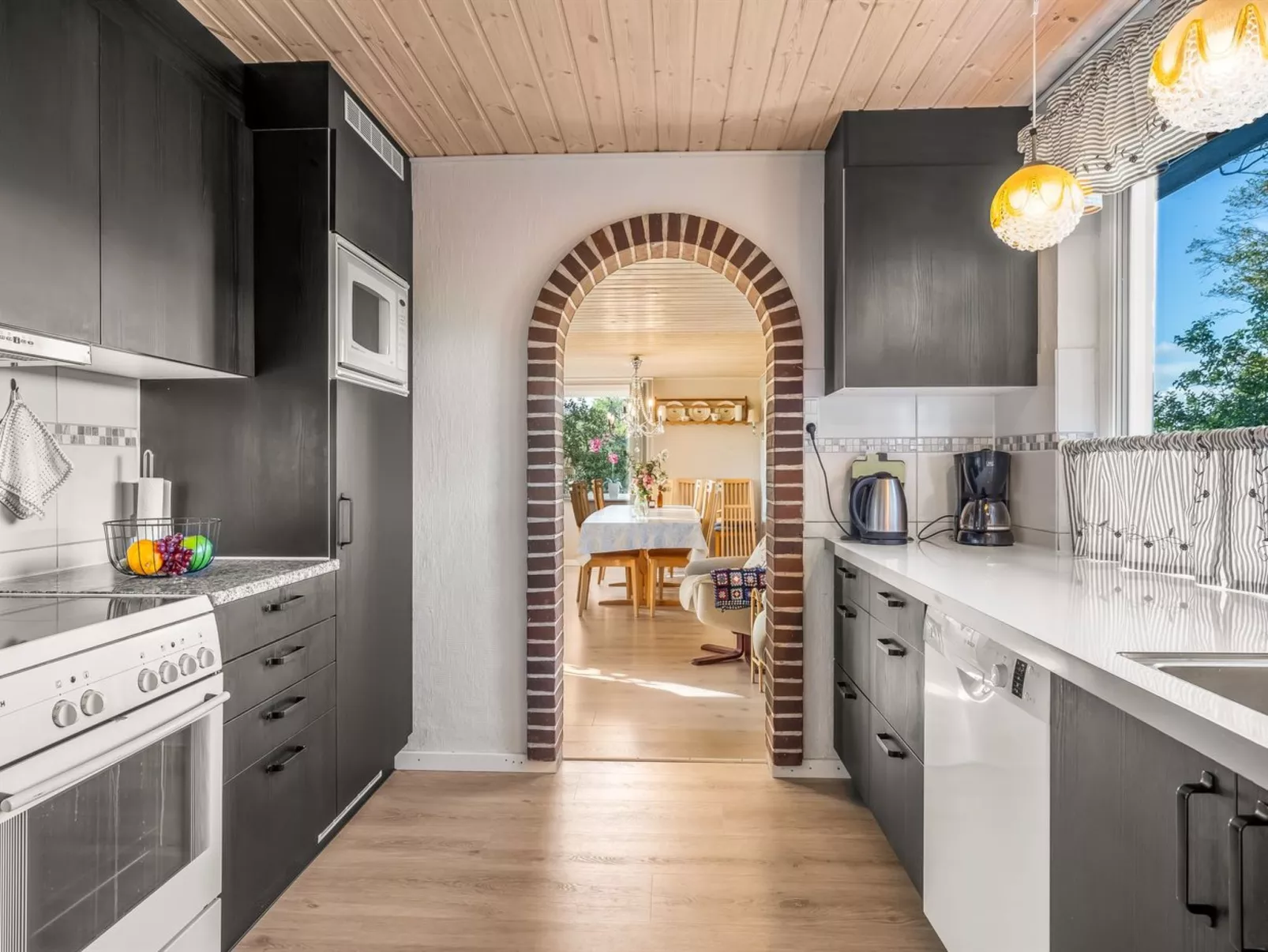 "Missa" - 2km to the fjord-Dedans