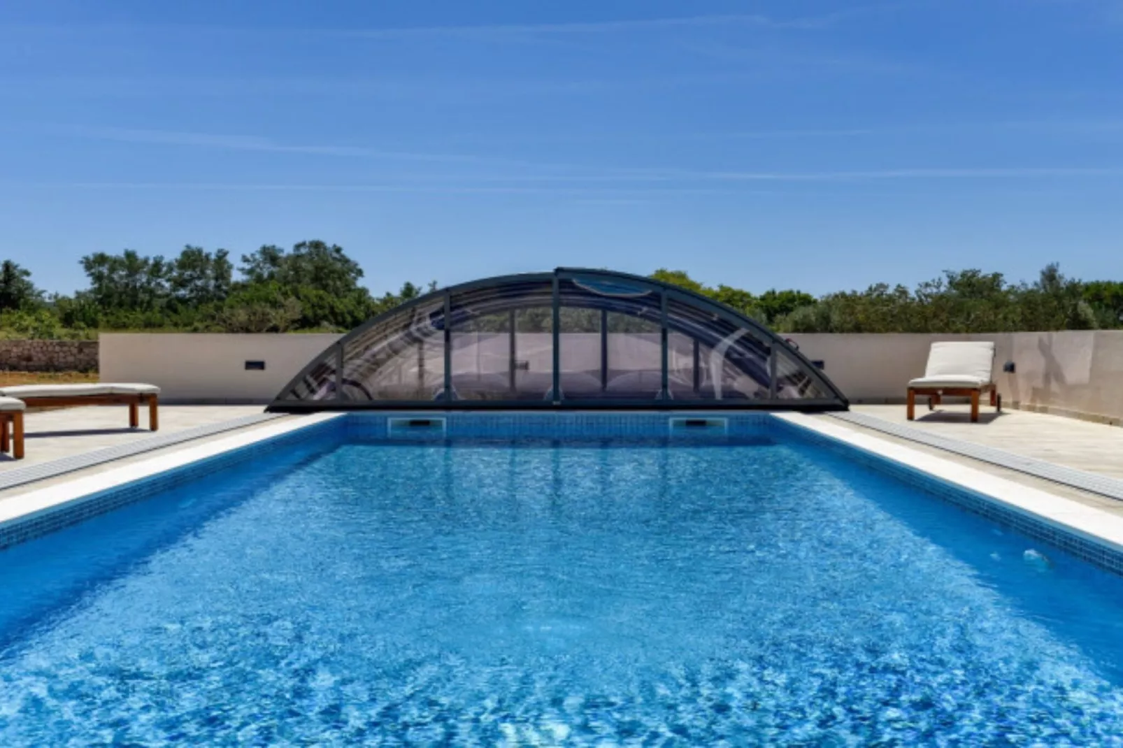 RUSTIC VILLA PEROSA WITH HEATED POOL-Schwimmbad