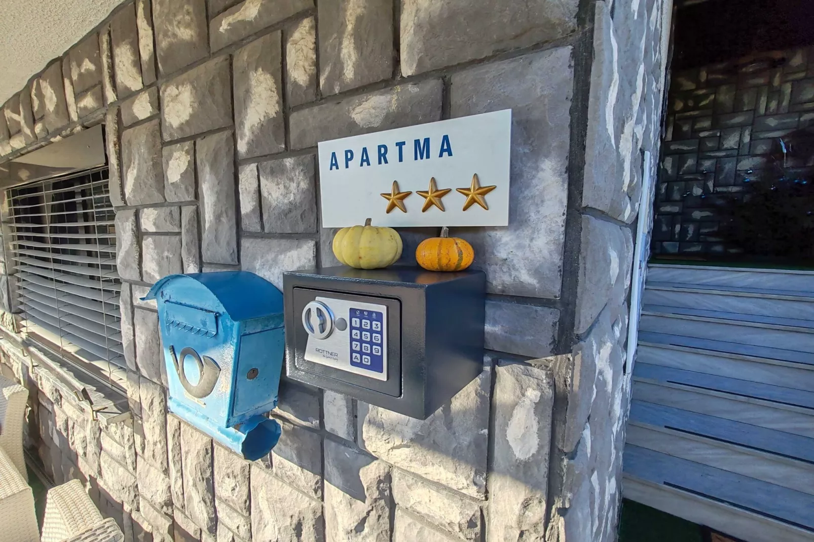 Brezovica Spacious Family-Friendy Apartment - Two Bedroom Apartment with Balcony-Outdoor