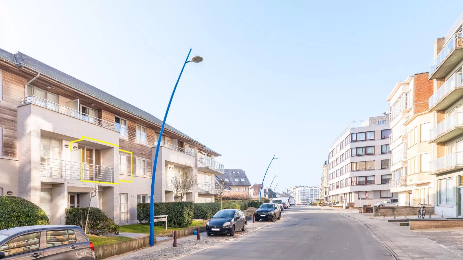 Aman dOr I-103-Exterior in summer