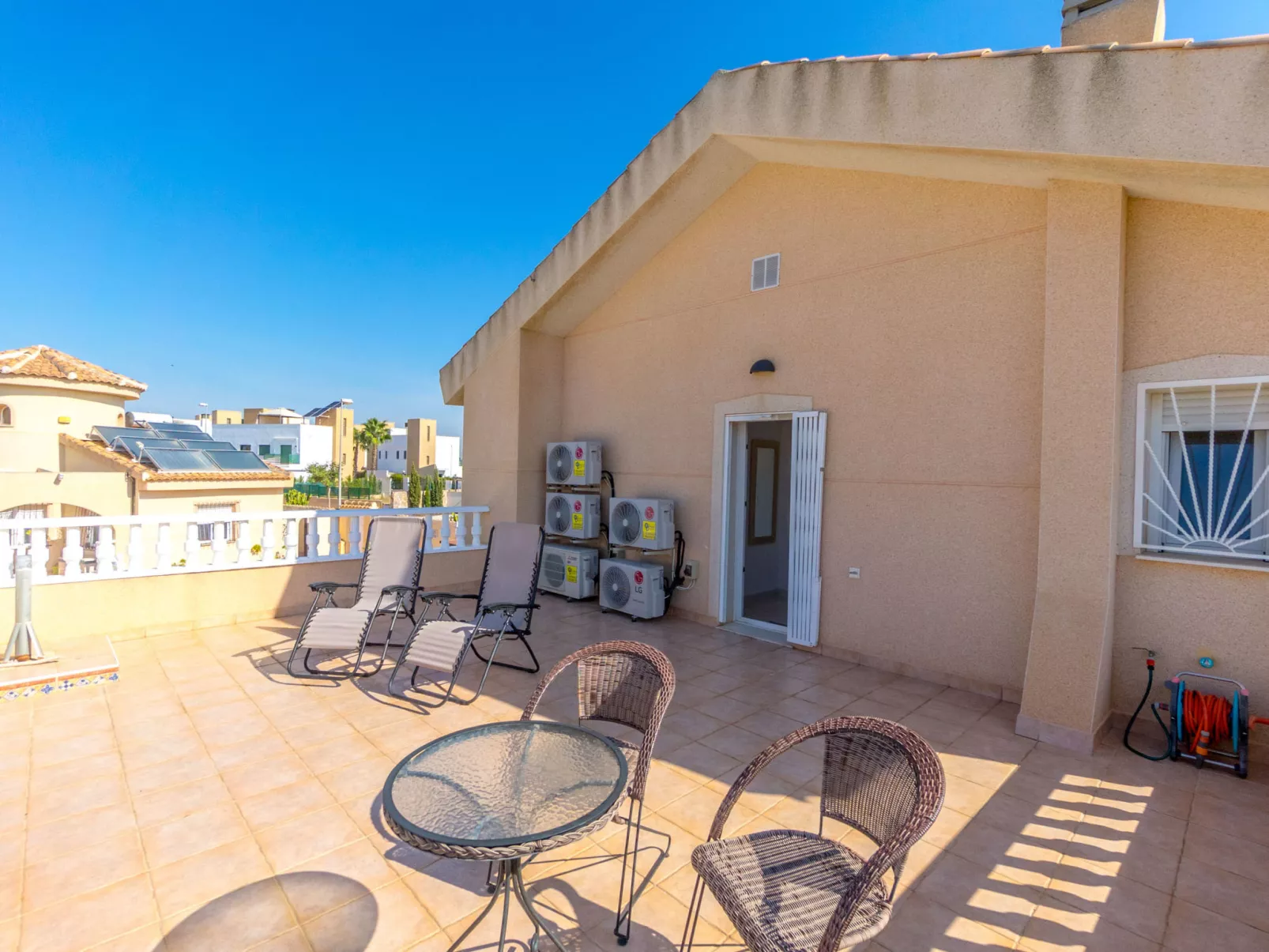 Villa Recorral-Dehors