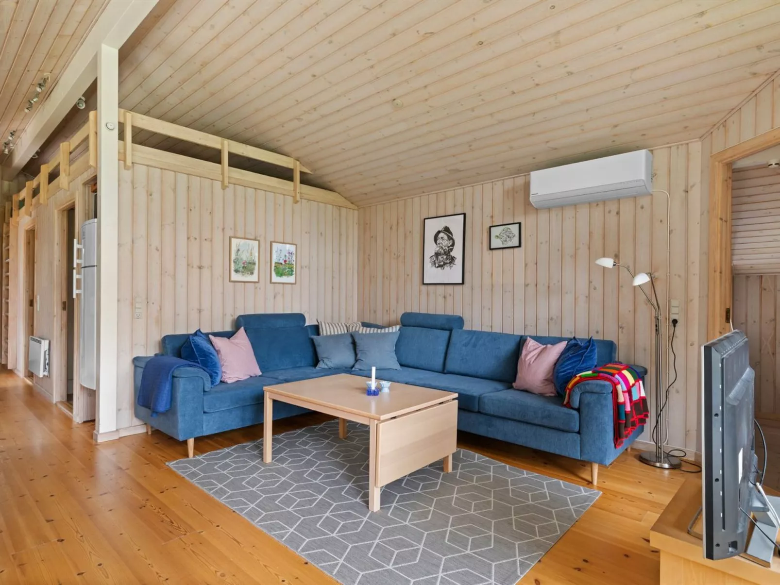 "Ellinor" - 190m from the sea-Inside