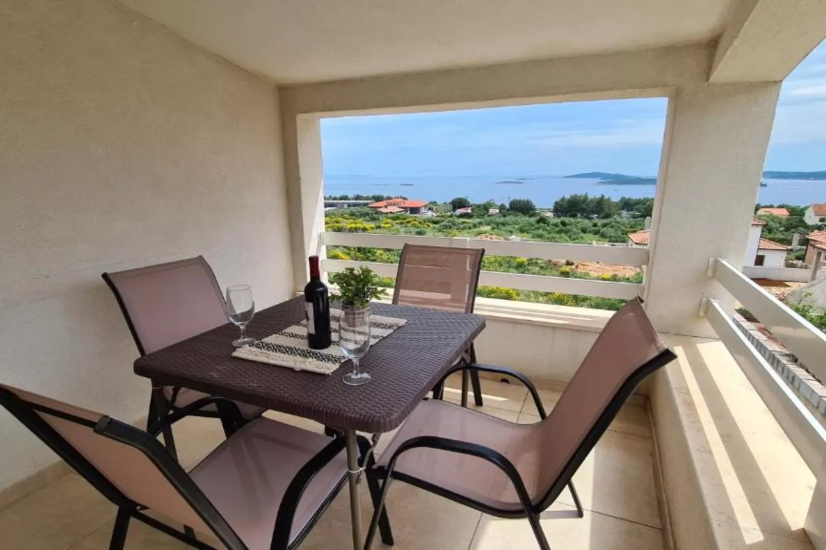 Apartment with One Bathroom-Terrace balcony